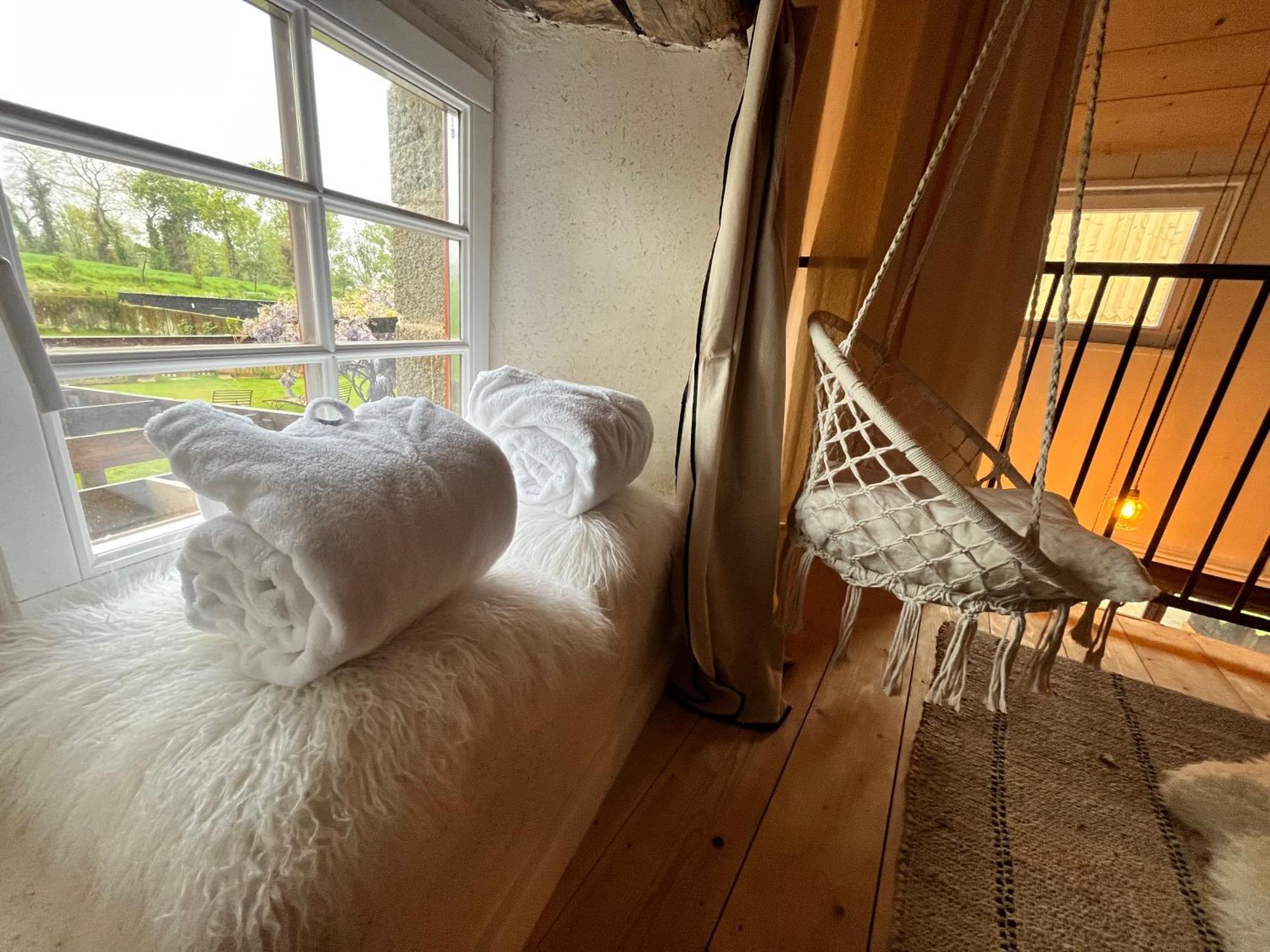 Domaine Du Tertre Ychot Hotel ดอล-เดอ-เบรอตาญ ภายนอก รูปภาพ